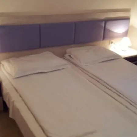 Apartment Dom *